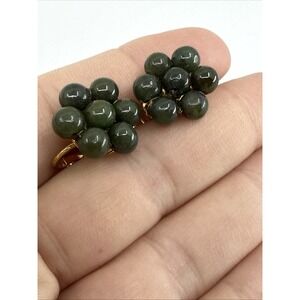 Vtg Dauplaise Dark Green Bead Cluster Gold Tone Clip Earrings Rollback .5"